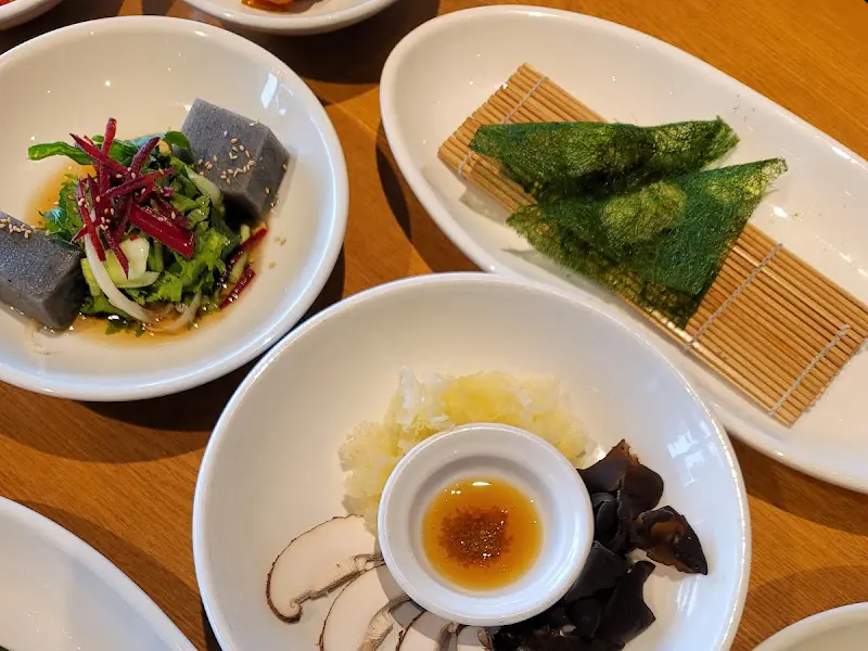 다양한 기념품을 판매하는 카운터