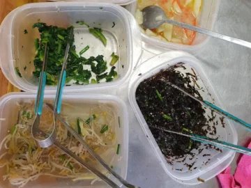 세월의 흔적이 맛을 더하는, 경산 찐 노포 태성분식에서 맛보는 추억의 백반! 여기 완전 맛집이네!