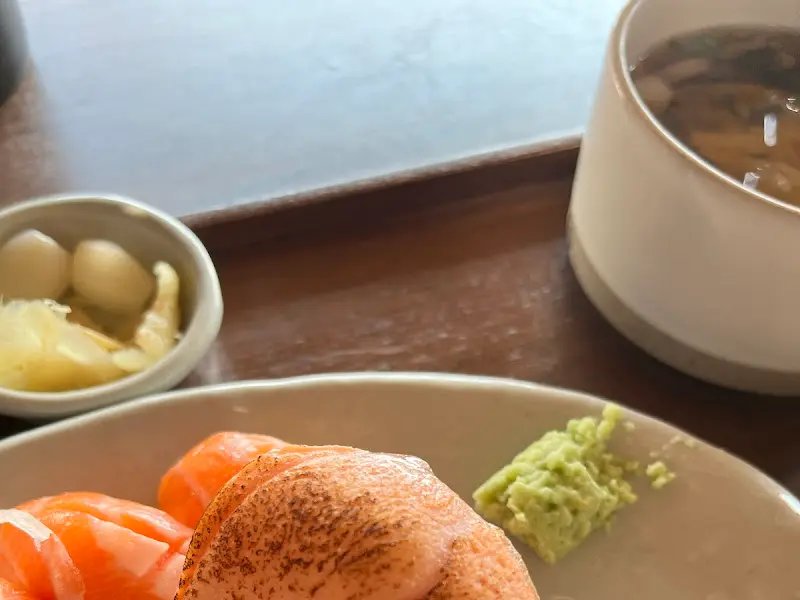 싱싱한 연어 초밥