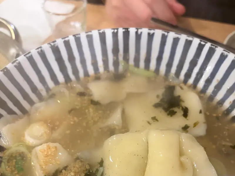 면발의 쫄깃함이 살아있는 도깨비 손칼국수