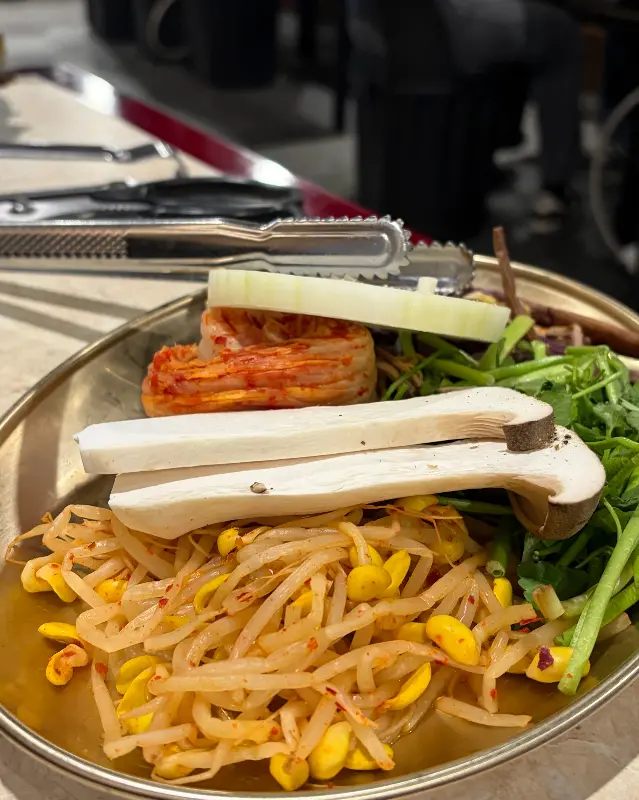 다양한 곁들임 야채