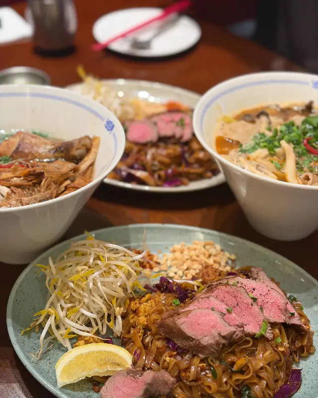 카오카무, 팟타이