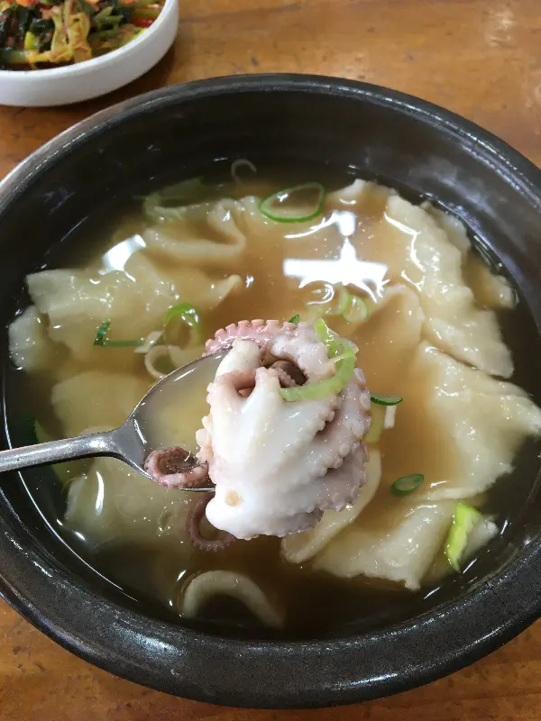 수제비에 들어간 낙지