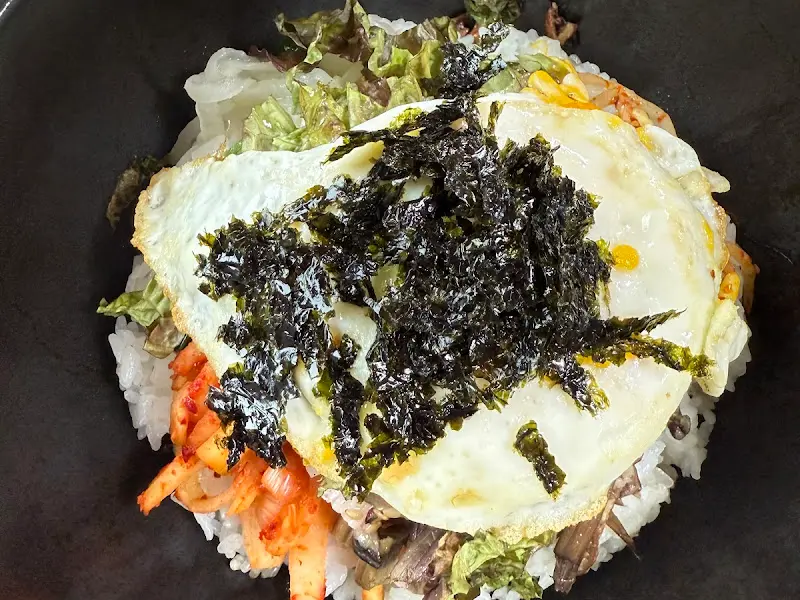 신품미식당 비빔밥