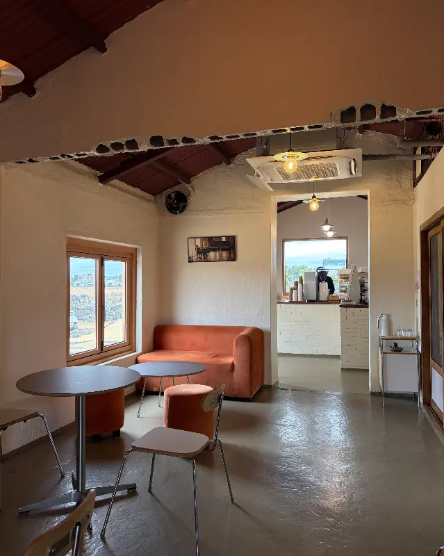 모뉴에트 내부 인테리어