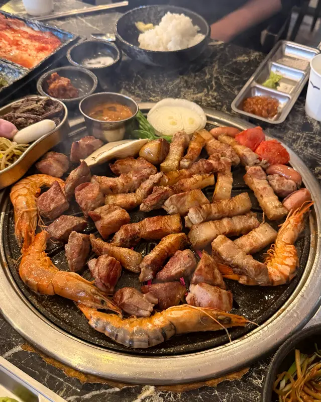 육즙 가득한 흑돼지