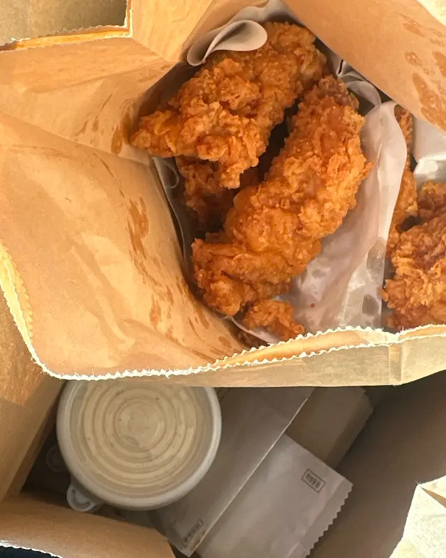 포장된 치킨 텐더