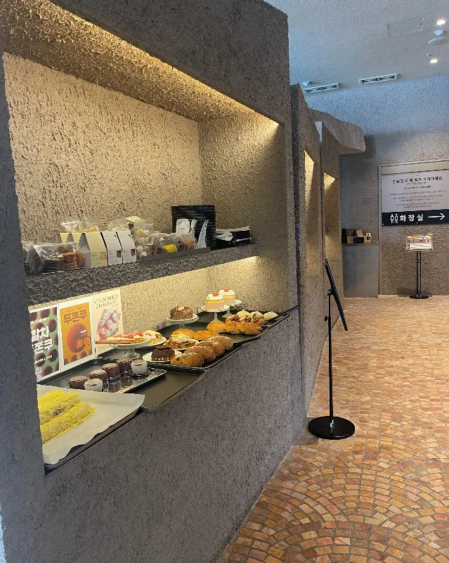 다양한 빵과 디저트