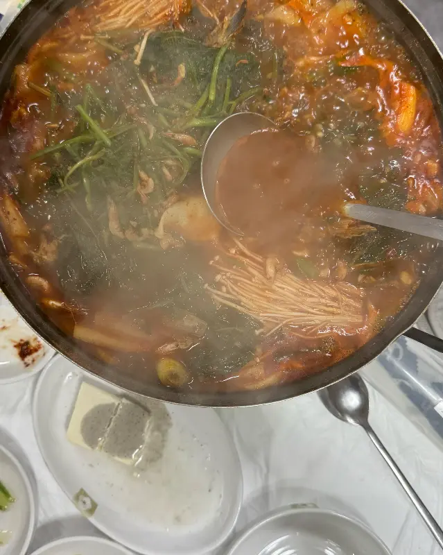 푸짐한 쏘가리 매운탕