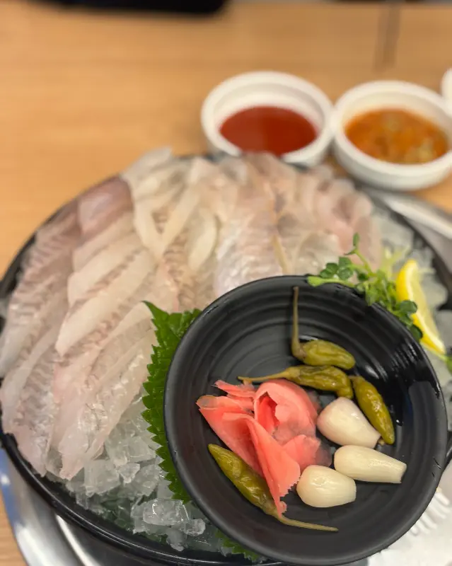 윤기가 흐르는 오징어 통찜