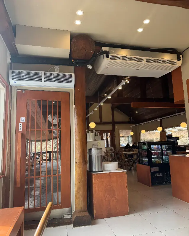 흑돼지 등심 돈까스 단면