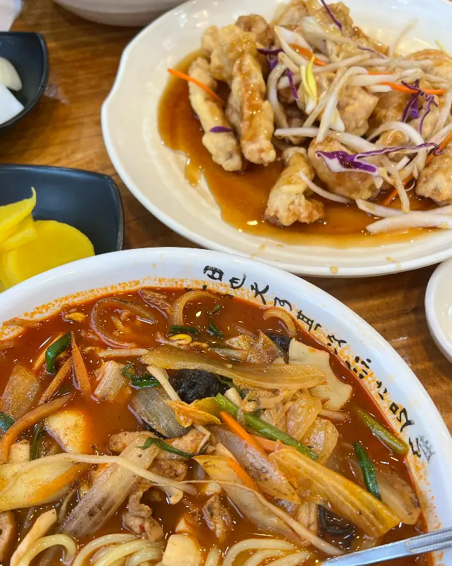 짬뽕과 탕수육의 조화