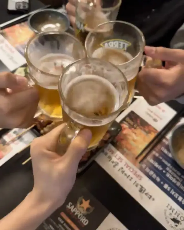 친구들과 함께 짠!