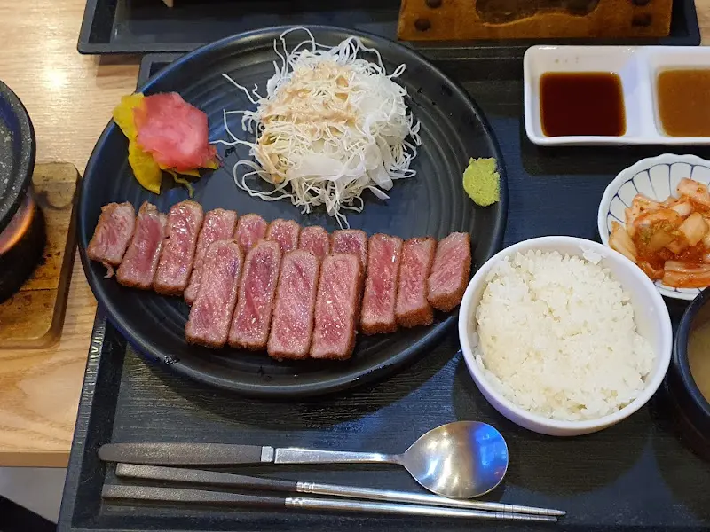 규카츠 정식 전체샷