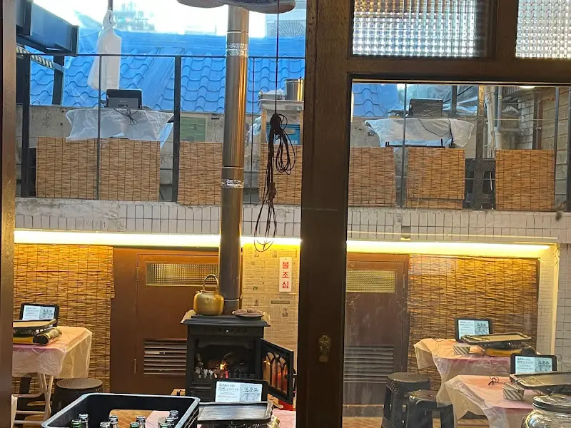 고운돈 야외 테이블