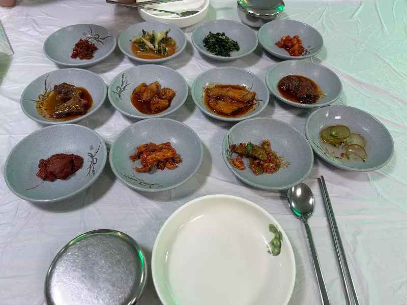 제비호식당 밑반찬