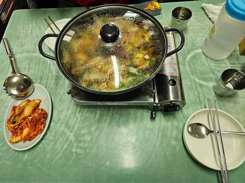 팔도식당 닭칼국수 한상차림