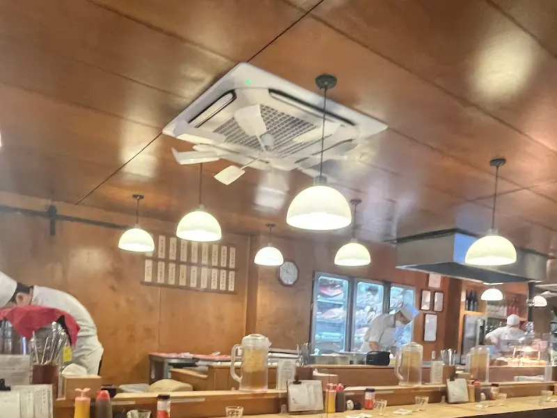 톤쇼우 내부 인테리어