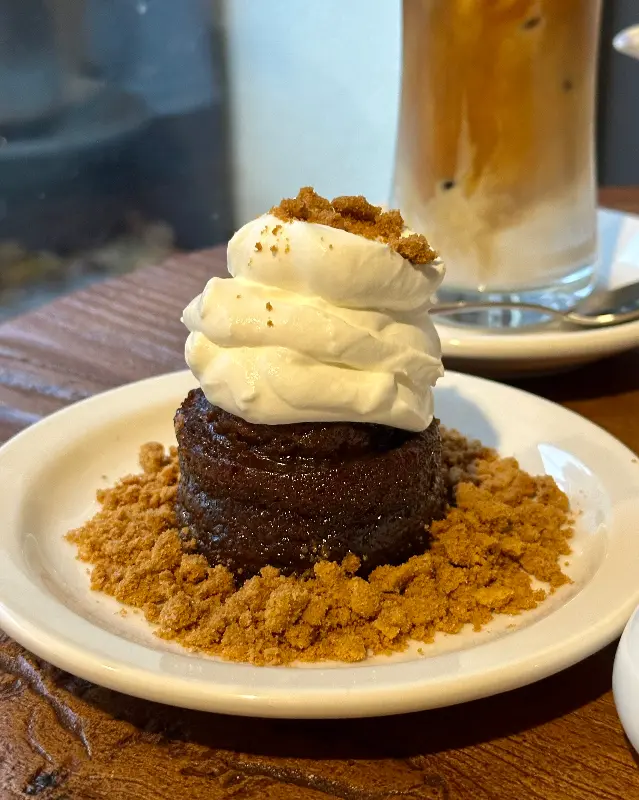 스티키 토피 푸딩의 먹음직스러운 비주얼