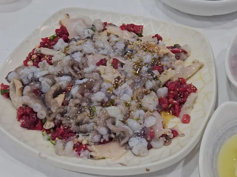 하당먹거리 쇠고기 전복 낚지 탕탕이