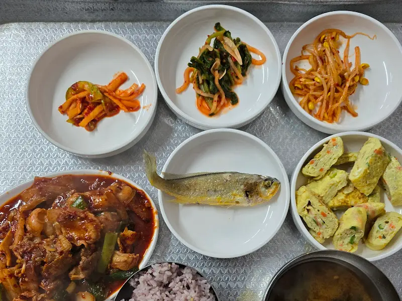 다채로운 밑반찬