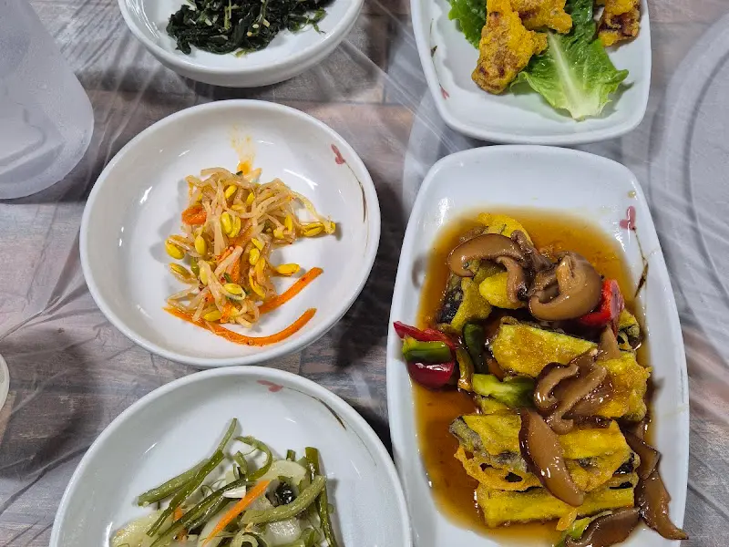 다채로운 밑반찬