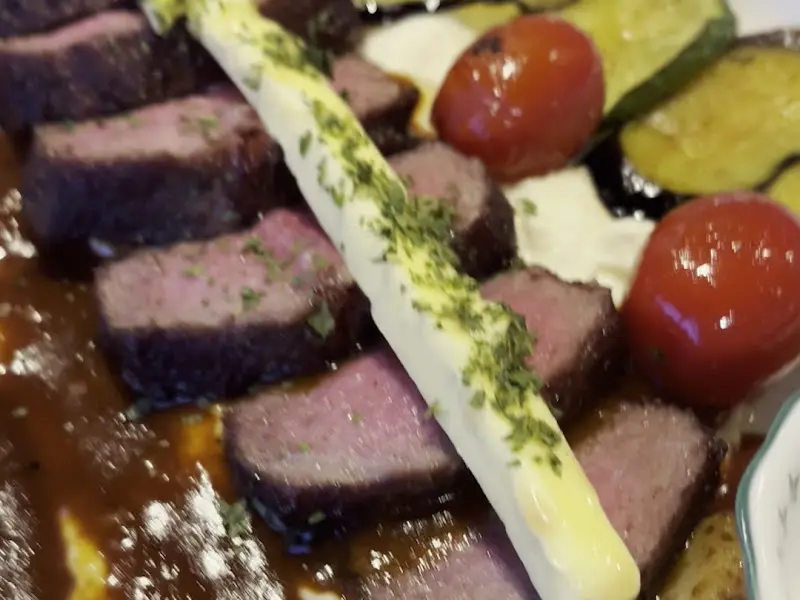 눈으로도 즐거운 부채살스테이크