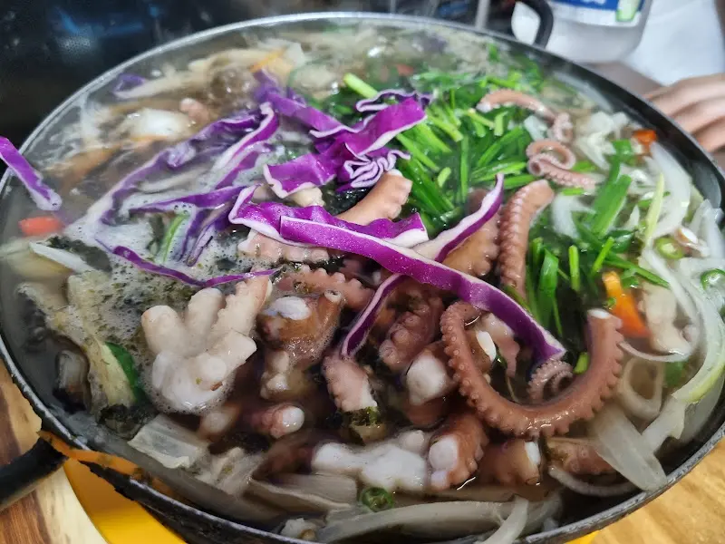 흑산도 소라 낙지수제비