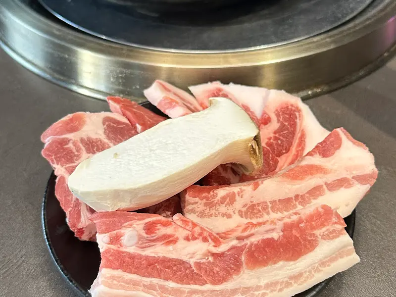 신선한 흑돼지 모둠