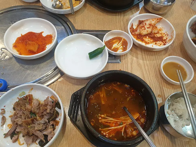 밑반찬 세팅
