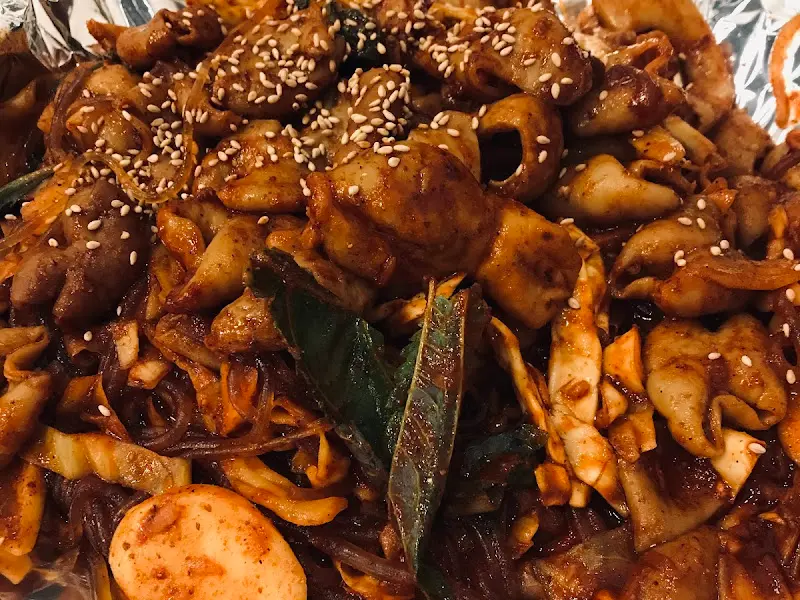 윤기가 흐르는 알곱창