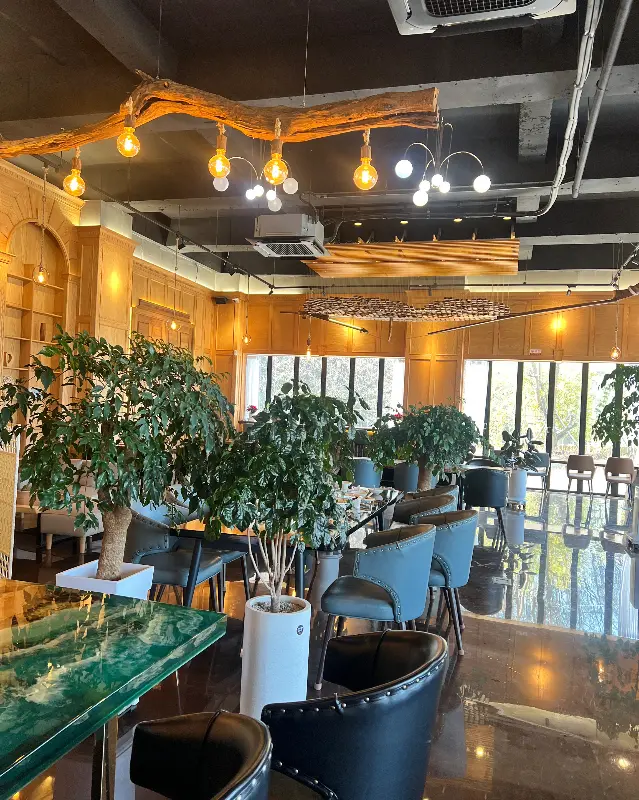 카페 내부 인테리어