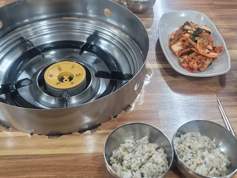 칼국수 테이블 세팅