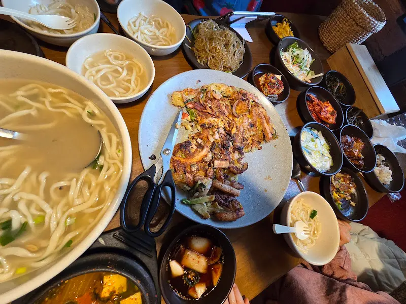 푸짐한 해물파전