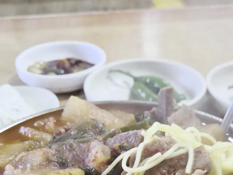 푸짐한 육국수 한 상 차림