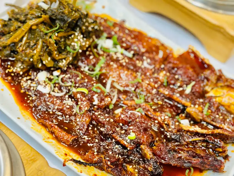 윤기가 흐르는 코다리 시래기찜