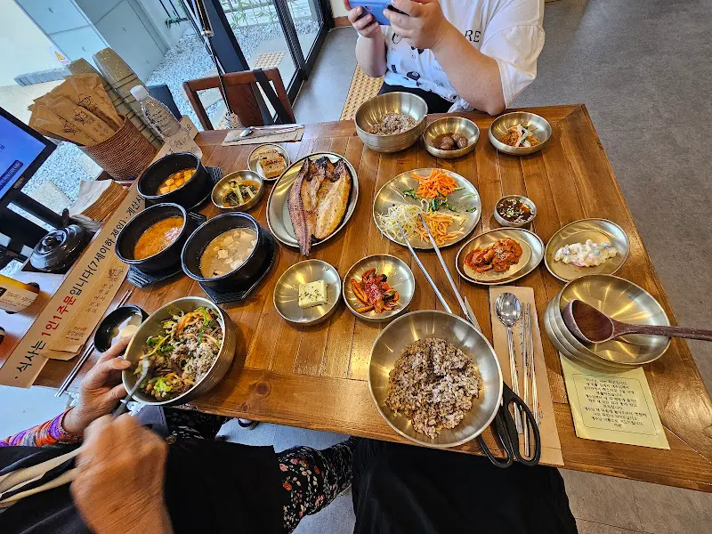 푸짐한 한 상 차림 항공 샷