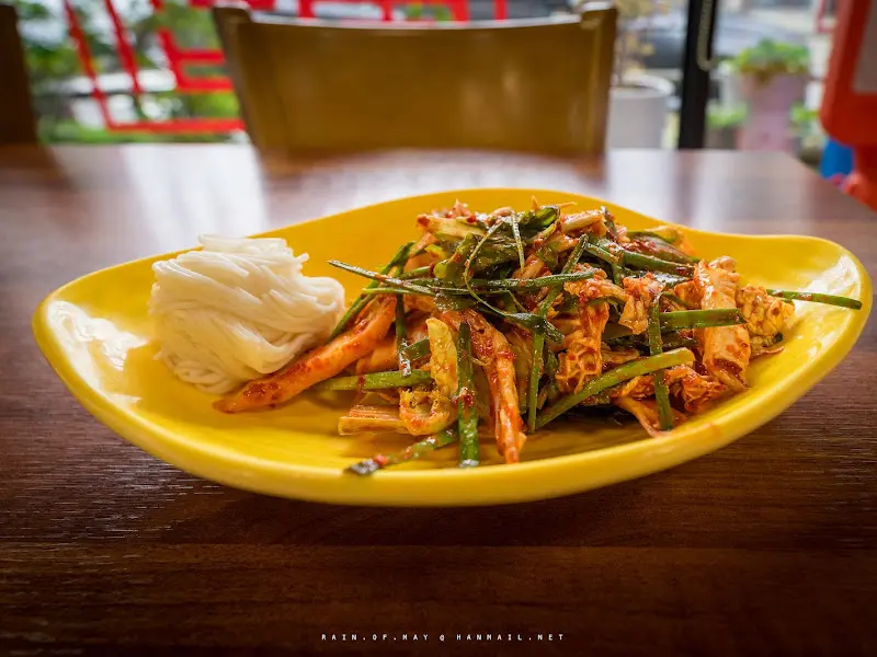 겉절이와 소면의 만남