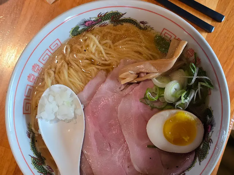 멘츠루 쇼유라멘의 아름다운 자태