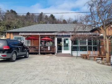 속초 미식 로드, 봉평메밀막국수에서 힙하게 맛보는 강원도 맛집