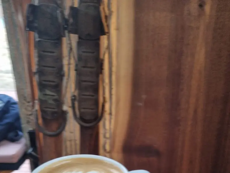 라떼 아트가 돋보이는 커피