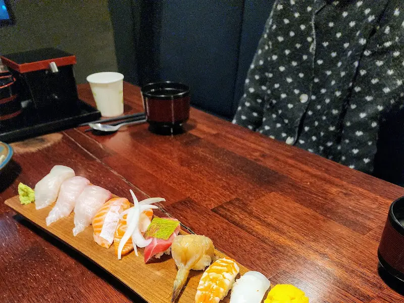 신선한 초밥 한 상