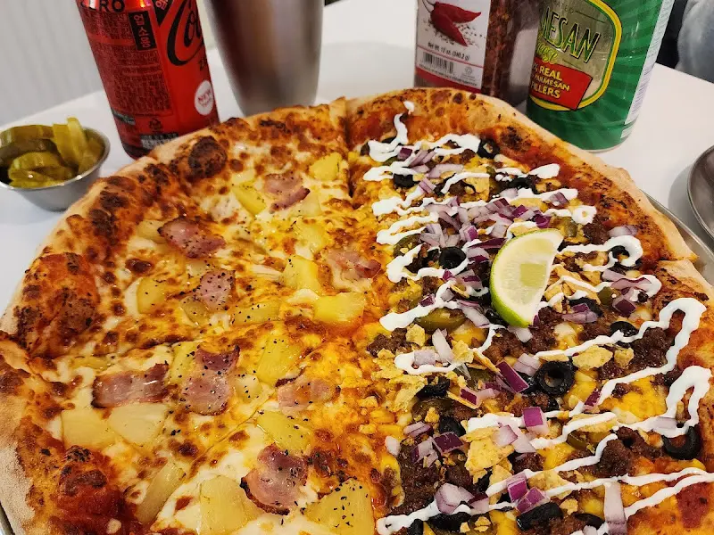 하프 앤 하프로 주문한 피자