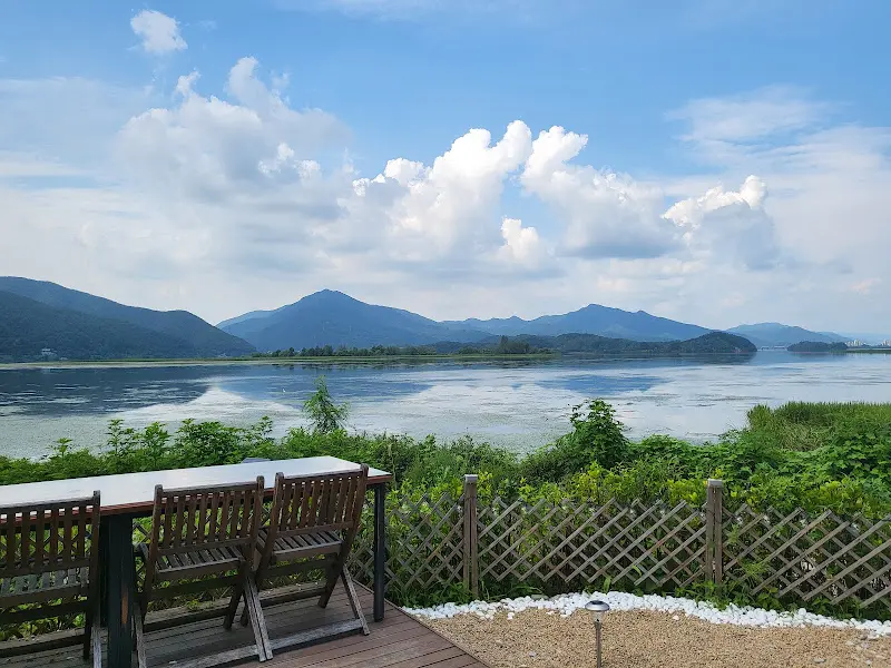 가람 레스토랑 야외 테라스