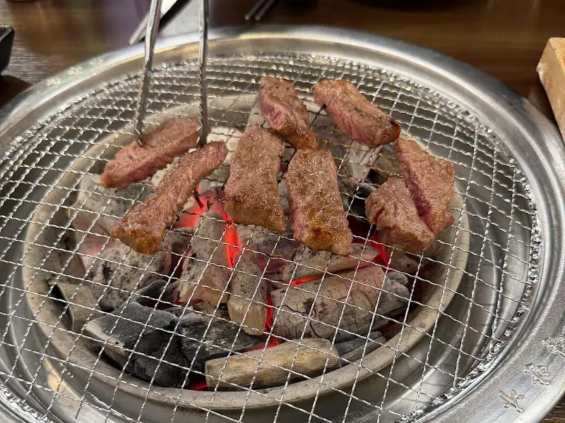 잘 구워진 한우