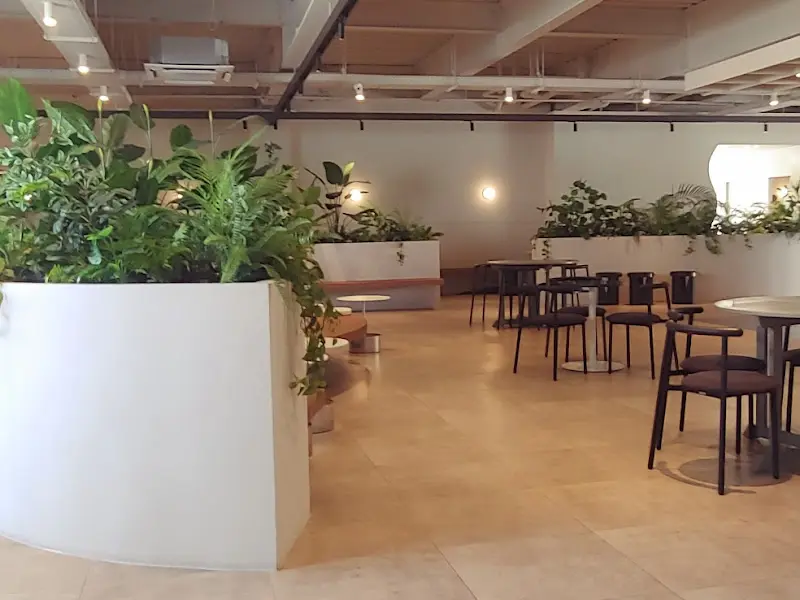 카페 내부 테이블