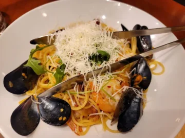 다산 현대프리미엄아울렛, 스테이크 맛집 인정? 힙스터의 아웃백 먹방 기록