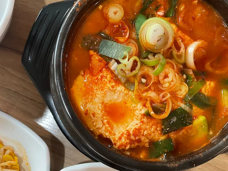 맛있게 익은 볶음김치