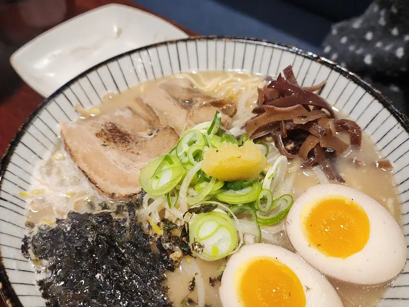 싱싱한 회가 올라간 초밥