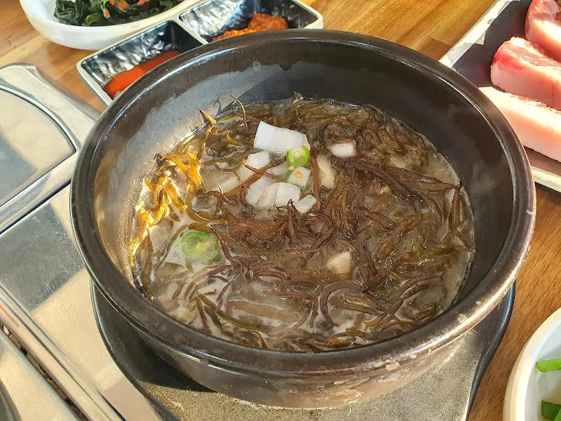 꽃피는 전복 메뉴판